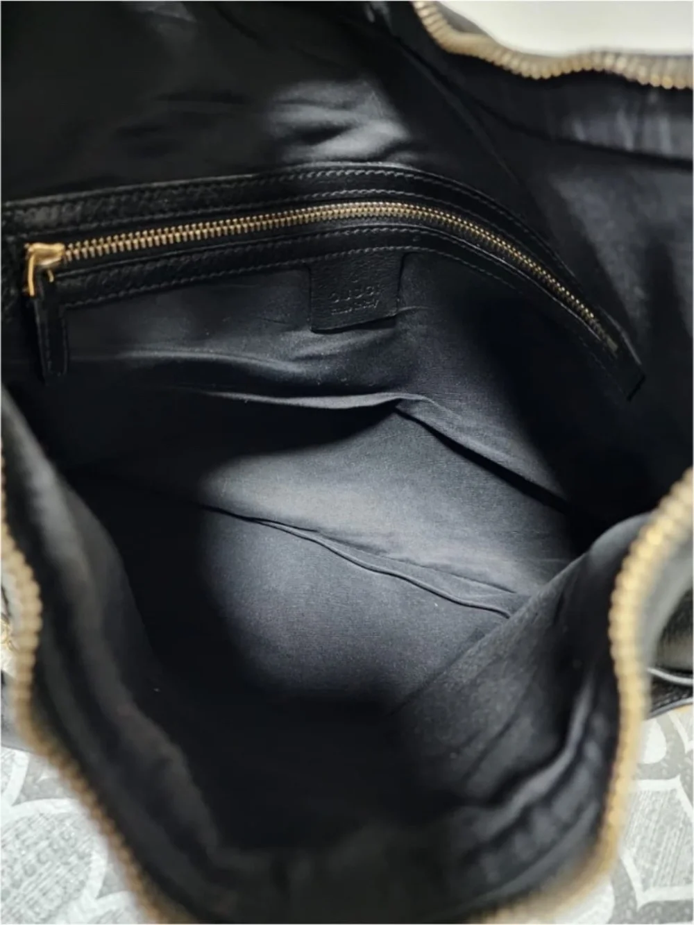 Authentic Gucci Leather Heritage Horsebit Hobo Bag Black
